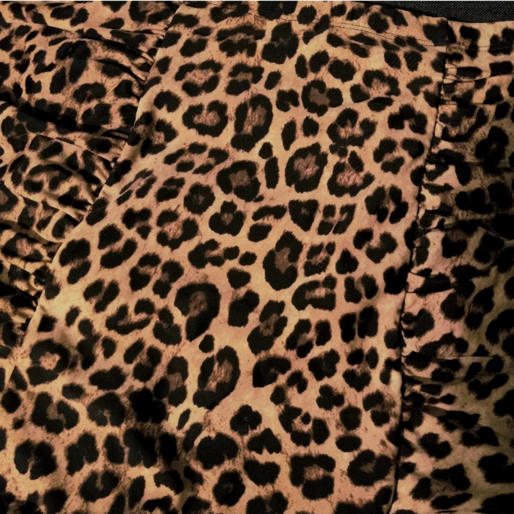 High Bottom Leopard Ruched Bikini ⛓️🪞 - Picture 8 of 11